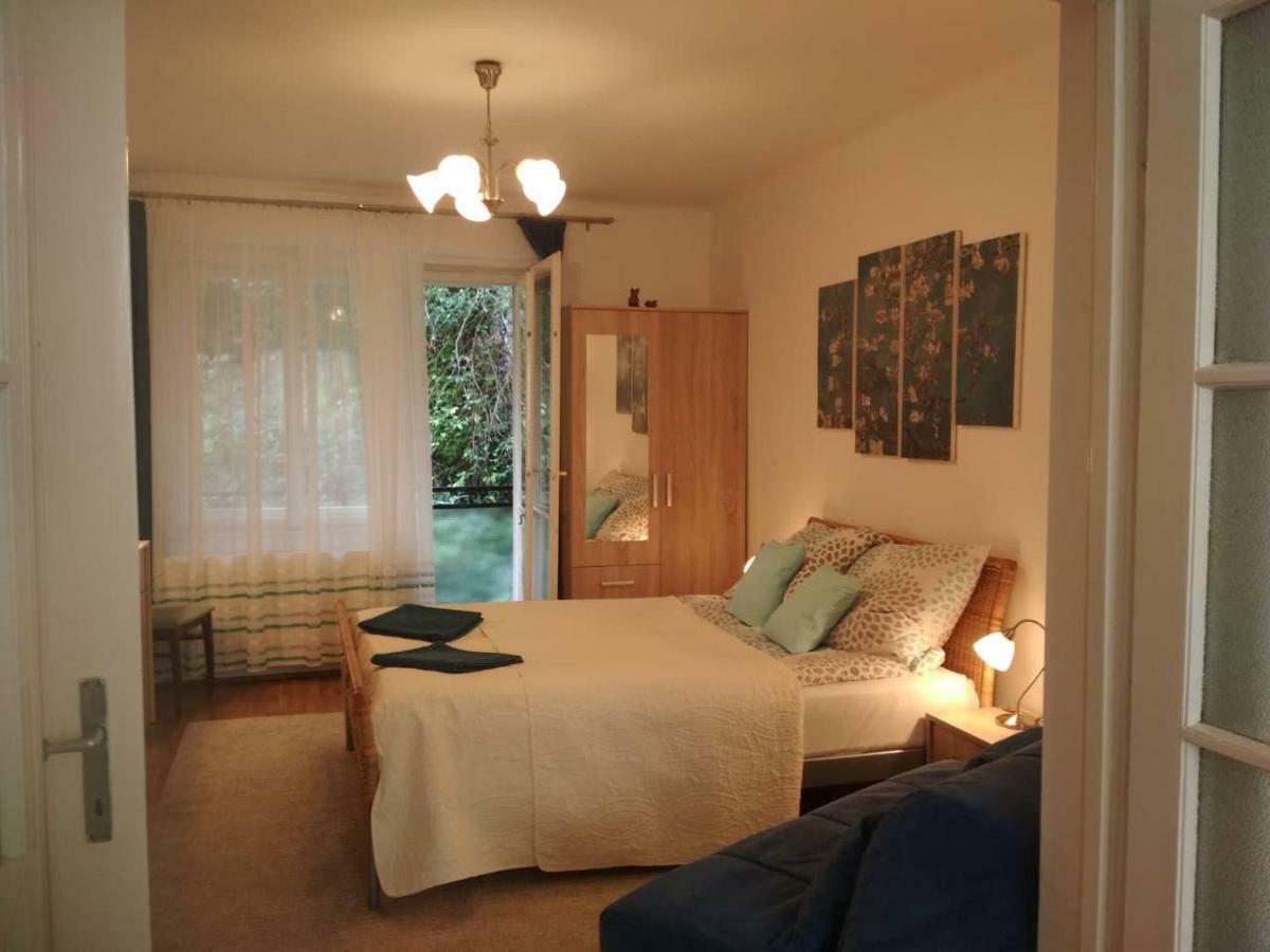 Zsuzsa Apartman Budapest Extérieur photo