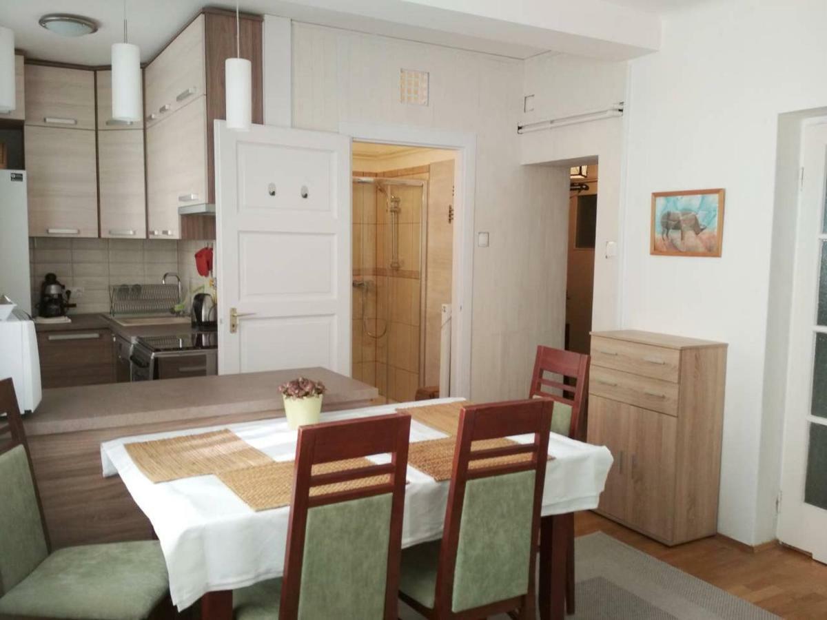Zsuzsa Apartman Budapest Extérieur photo
